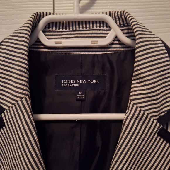 Jones New York Signature Black and White Pinstripe Blazer - Picture 2 of 7